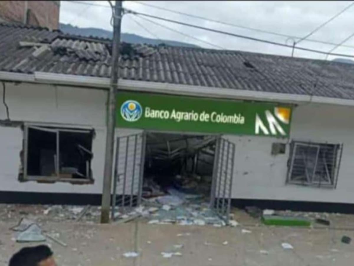 En medio de hostigamiento, asaltan el Banco Agrario en Jambaló, Cauca