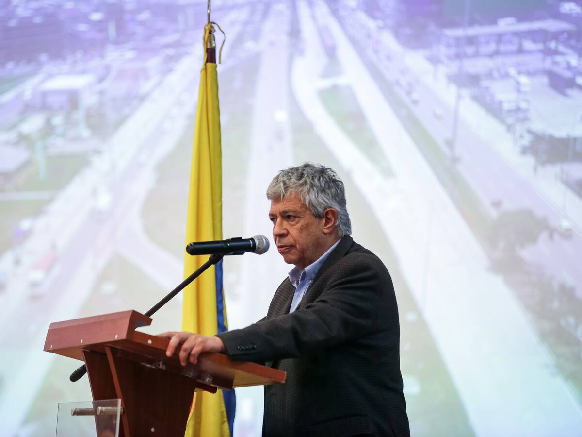 Hay que entregar plata por recursos naturales: Exdirector de DNP por propuesta de regalías