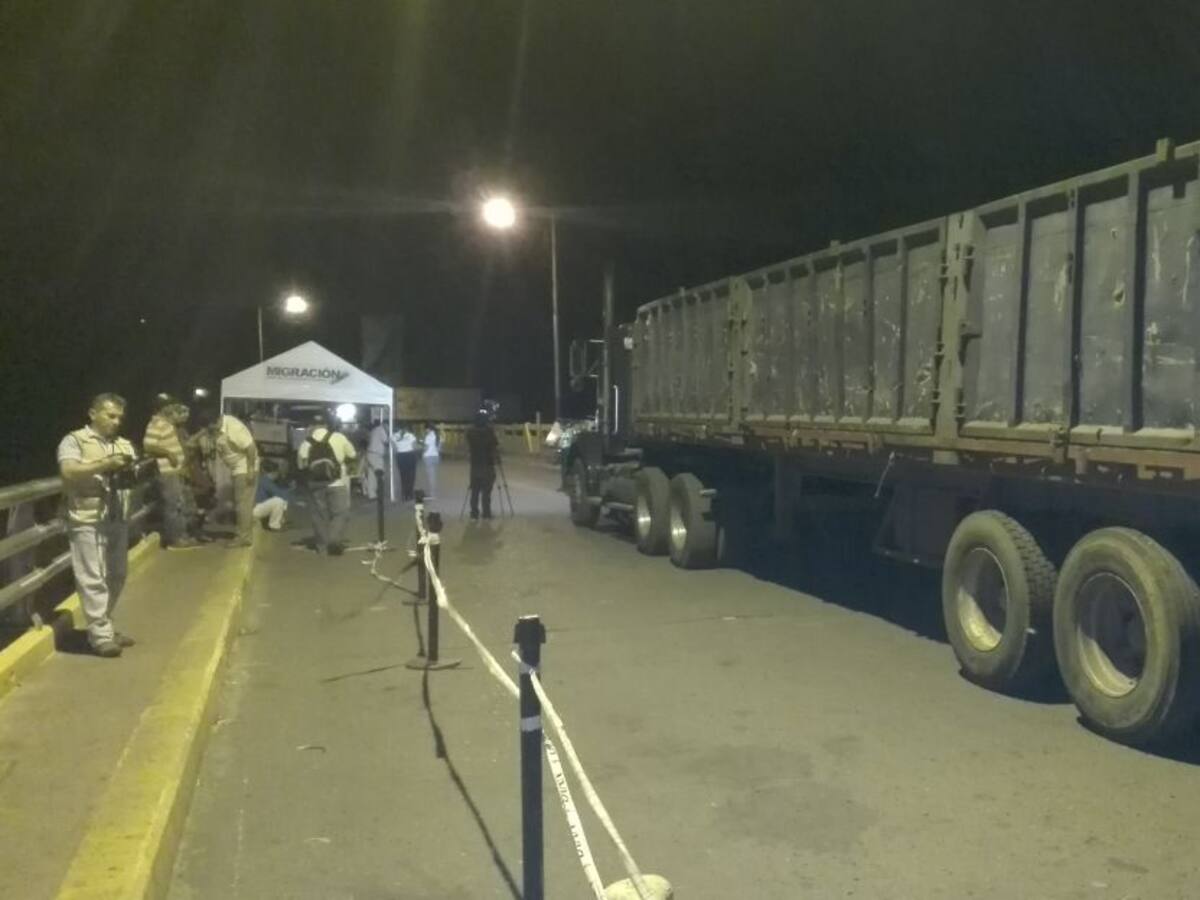 Transporte de carga listo para reapertura de frontera Colombia-Venezuela