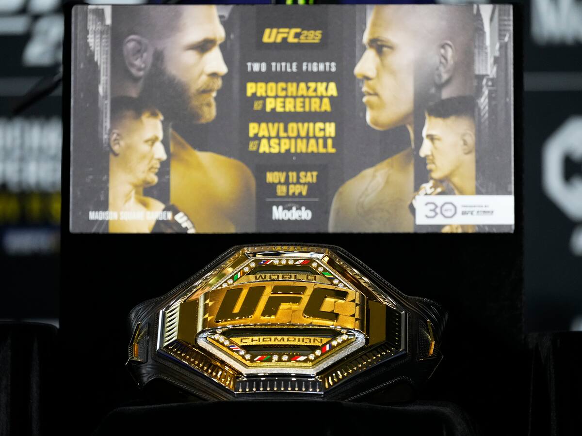 Procházka vs. Pereira en UFC 295: se pone en juego el título de los pesados y semipesados