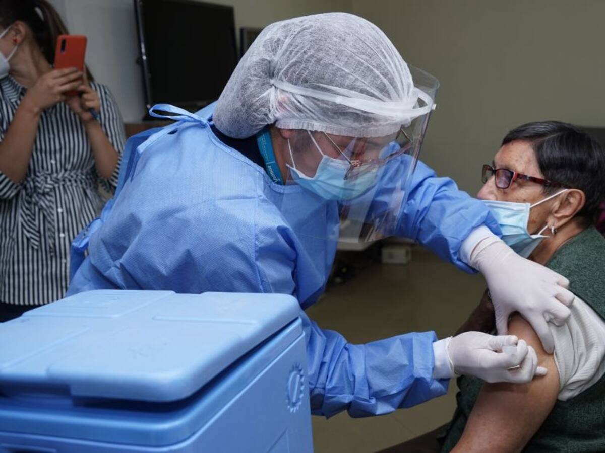 Con tercera dosis vacunarán contra Covid a casi 8.000 personas en Tunja