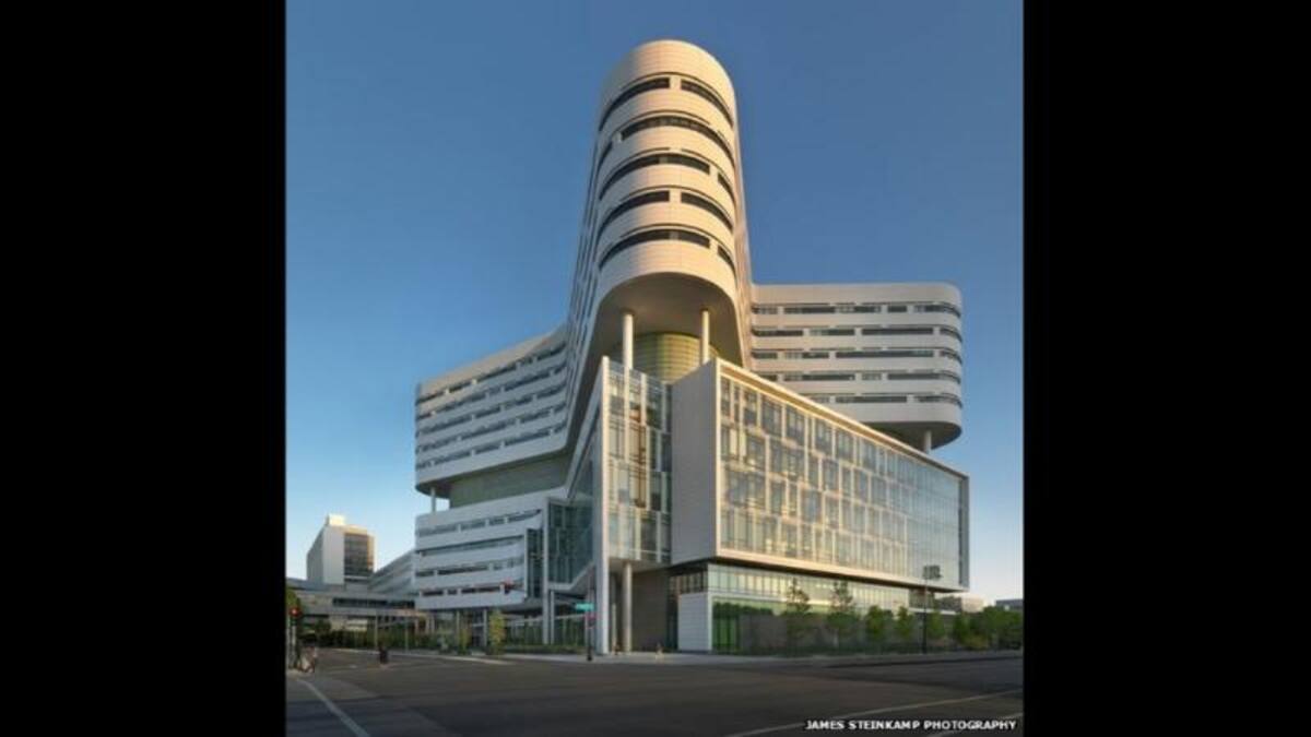 El Rush University Medical Centre New Hospital Tower de Perkins and Will, en Chicago, es un centro para la investigación clínica. Obtuvo el primer lugar en la categoría Salud. Todas las imágenes son cortesía de WAF.