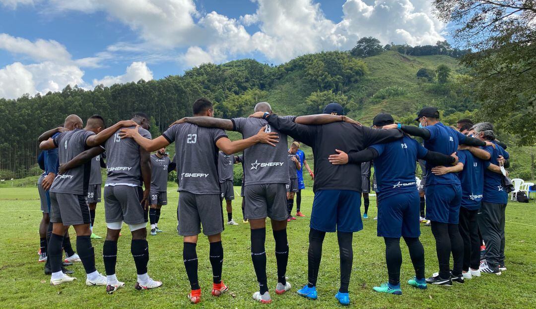 Once Caldas en pretemporada