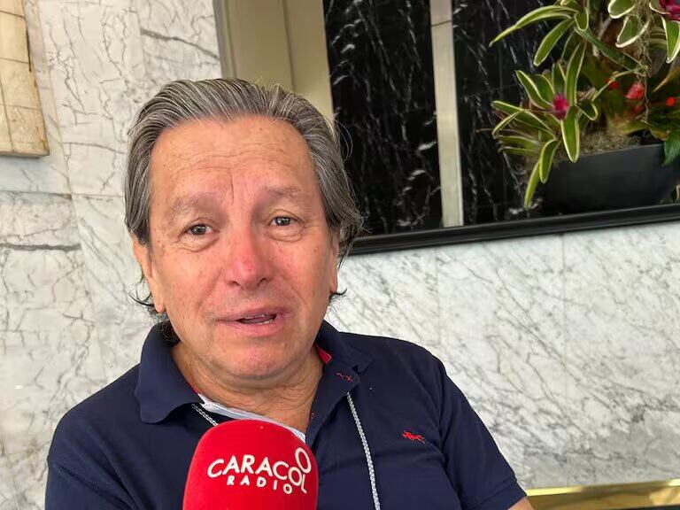 Caracol Radio con Armado Novoa, el jefe del equipo negociador del Gobierno con la Segunda Marquetalia