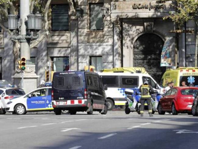 El Consulado de Colombia en España abre su línea de atención tras atentado en Barcelona