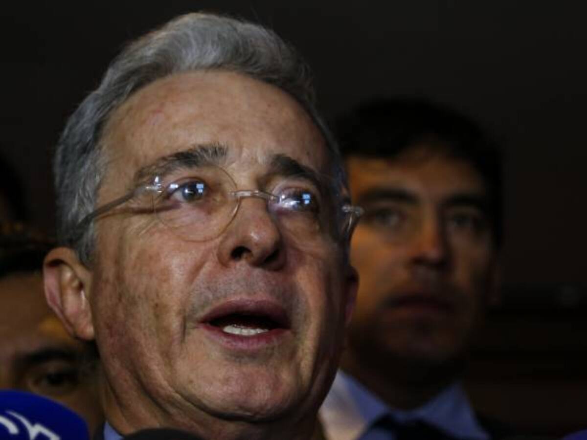 Proceso de Uribe no avanzará hasta que se resuelva recusación