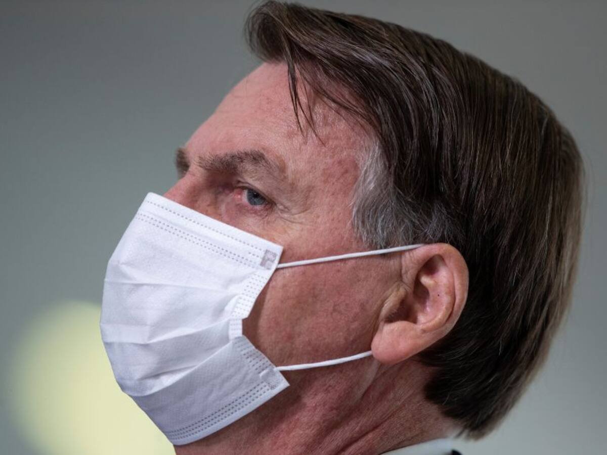 Denuncian a Bolsonaro por presunta corrupción en compra de vacunas