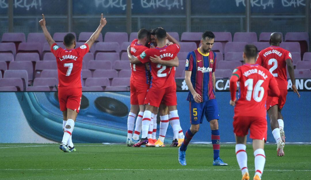 Luis Suárez, vital en el triunfo histórico del Granada ante el Barcelona