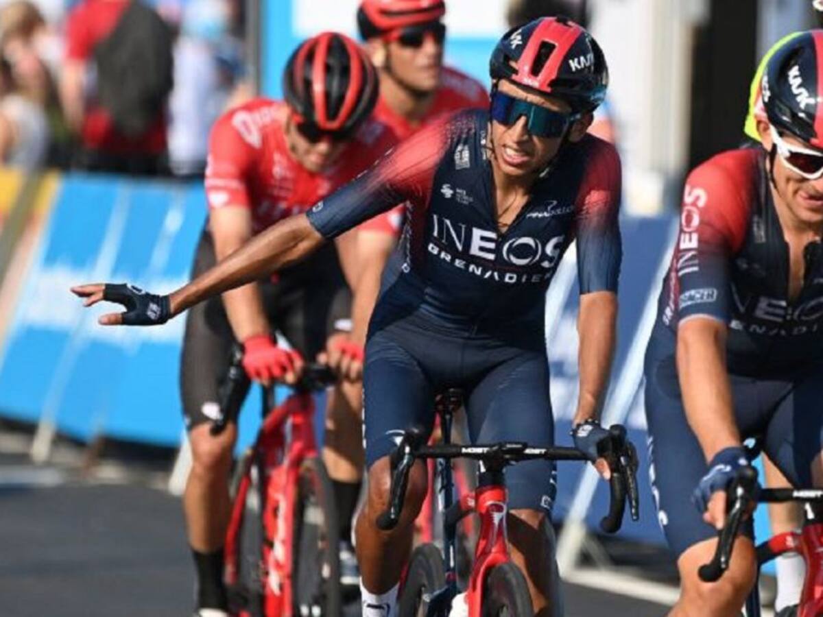 Susto para Egan Bernal: sufrió caída en el Tour de Dinamarca