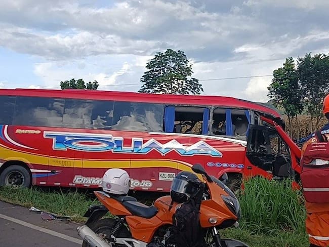 Bus de la empresa Rapido Tolima