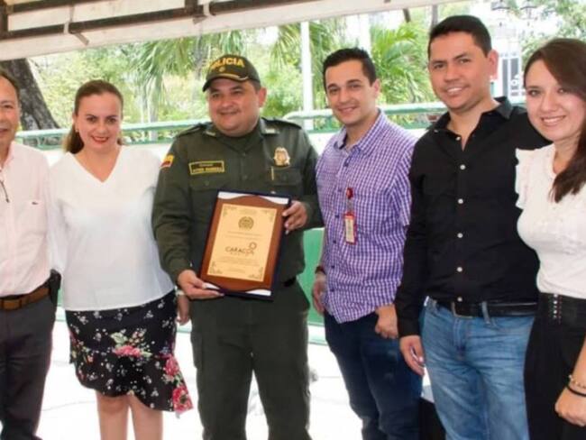 Reconocimiento a Caracol Radio por parte de la Policía Nacional.