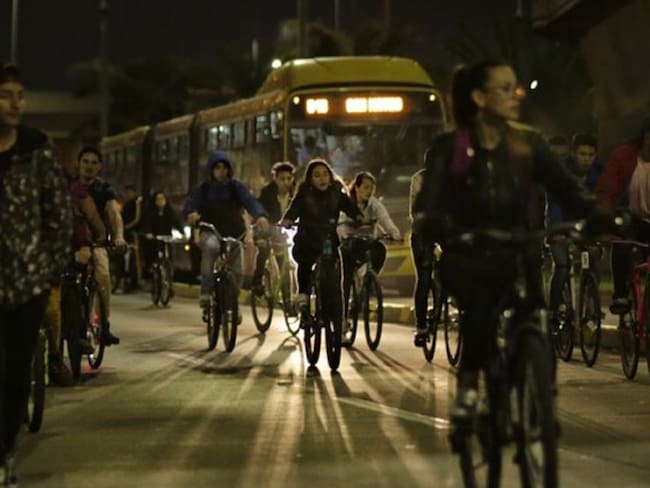 Ciclovía nocturna Bogotá: Horarios, rutas y restricciones