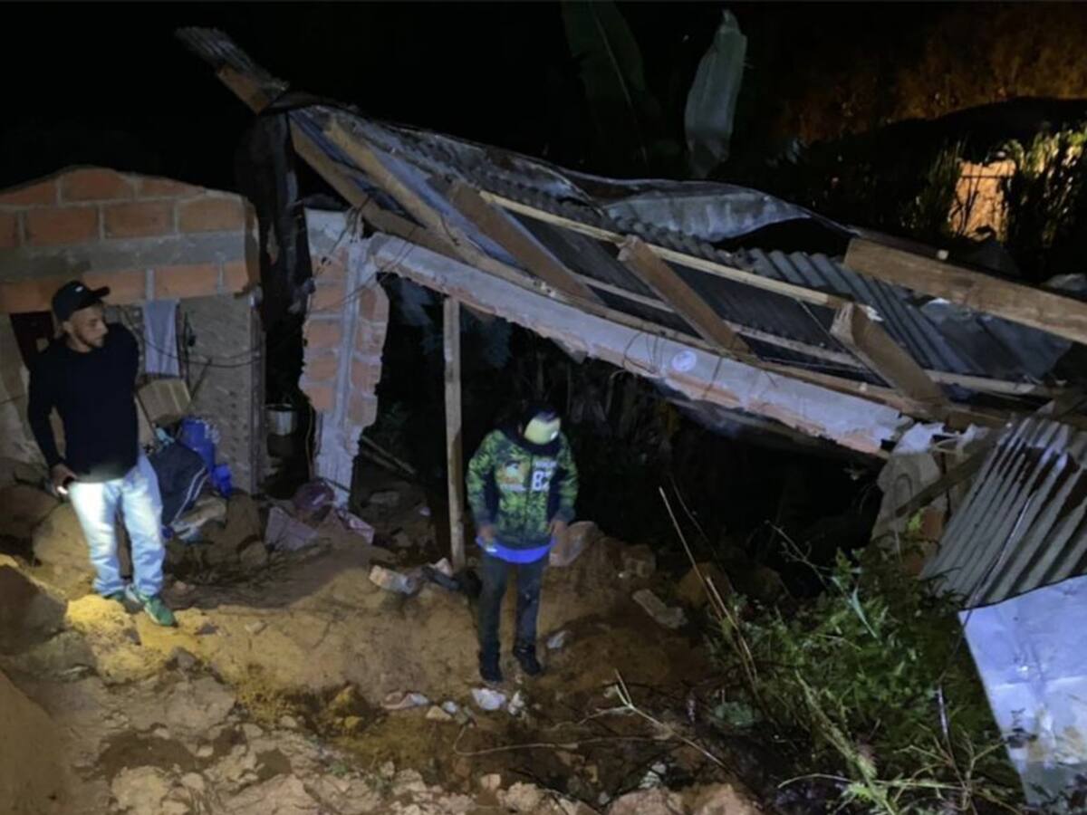 Mueren dos personas en Venecia, Antioquia tras ser sepultados por un alud