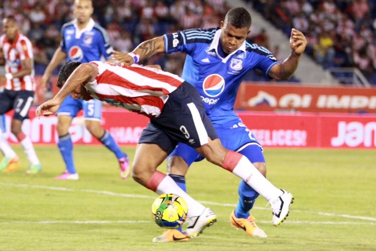 El único gol del partido lo anotó el capitán Mayer Candelo. Millonarios llegó a 18 puntos en la décima fecha.