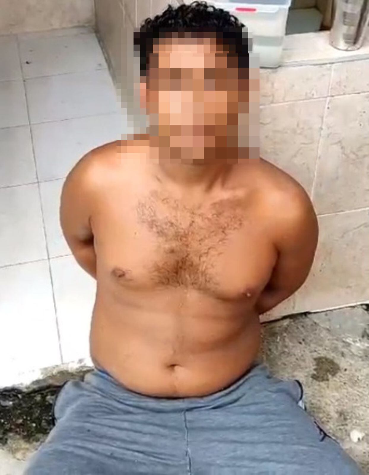 Asesino mamá y tía