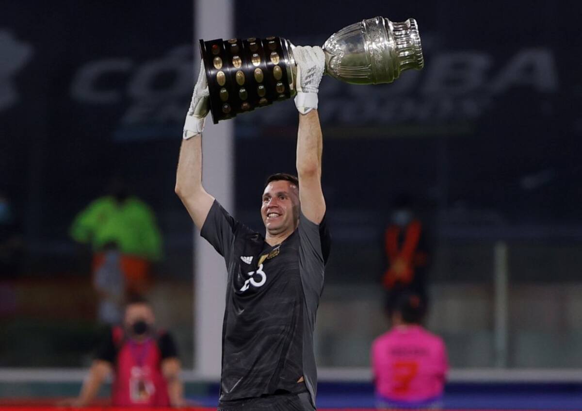 Argentina celebró su victoria con el trofeo de la Copa América.