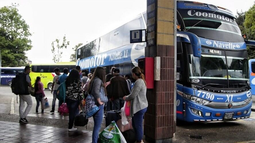 Supertransporte mantendrá durante puente de reyes los controles en terminales del país. Foto: Colprensa