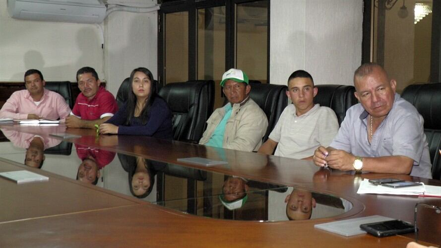 Los líderes manifestaron que las comunidades continuarán ubicadas a un lado de la vía Panamericana. Foto: Gobernación del Cauca