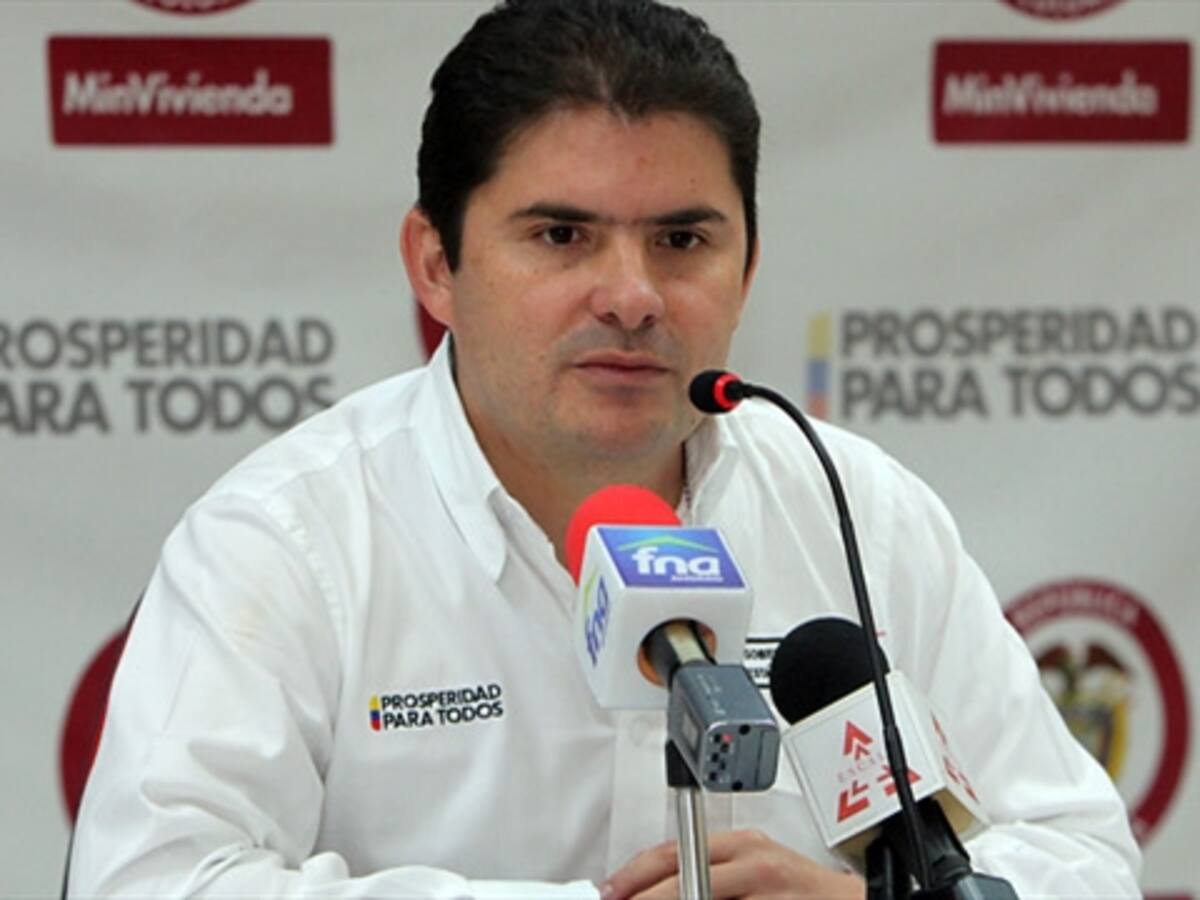 Petro pone en riesgo las finanzas de Bogotá y la nación: Minvivienda
