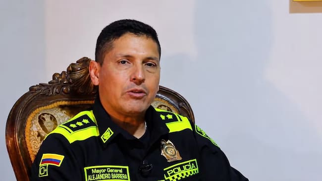 General Barrera confirma cambios y ratificaciones en comandancias de la Policía