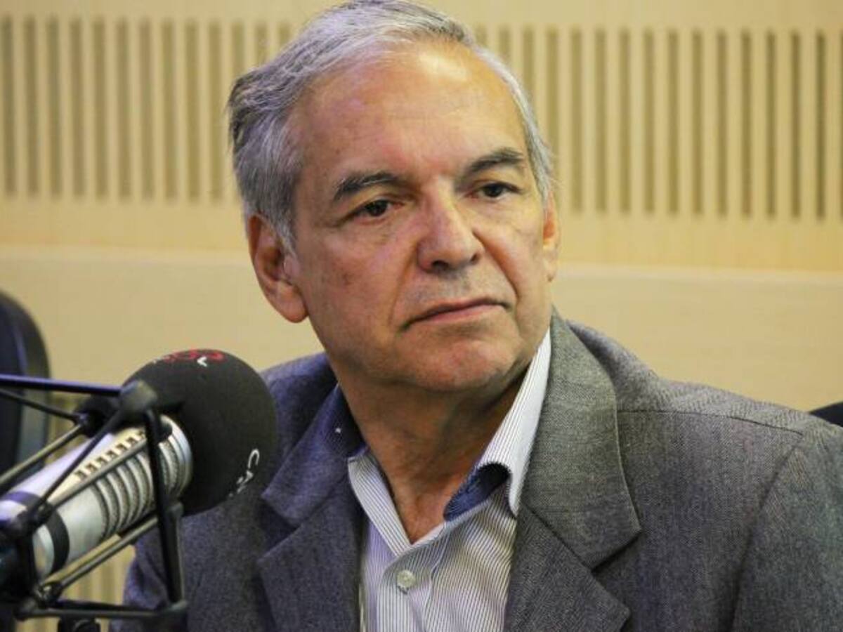 La propuesta del ministro de Salud va más allá que la de la Comisión Tributaria: Bonilla