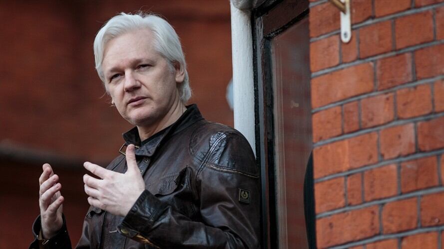 Julian Assange recibió asilo en la Embajada de Ecuador en Londres en 2012 para evitar su extradición a Suecia. Foto: Getty Images