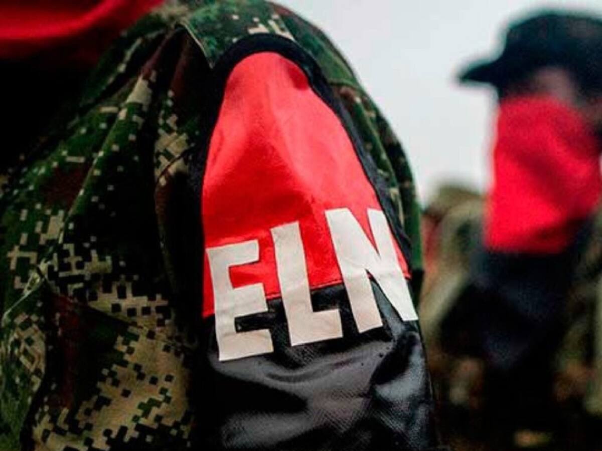 Combates contra grupos armados ilegales en frontera