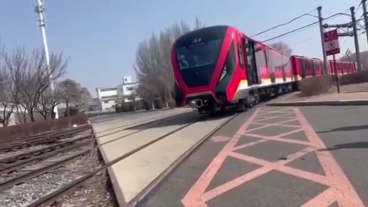 Comenzaron en China las pruebas de rodaje del primer tren del Metro de Bogotá