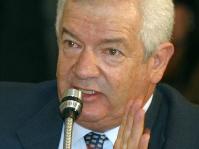 Primo del senador Uribe sería el eslabón con el exparamilitar Carlos Vélez