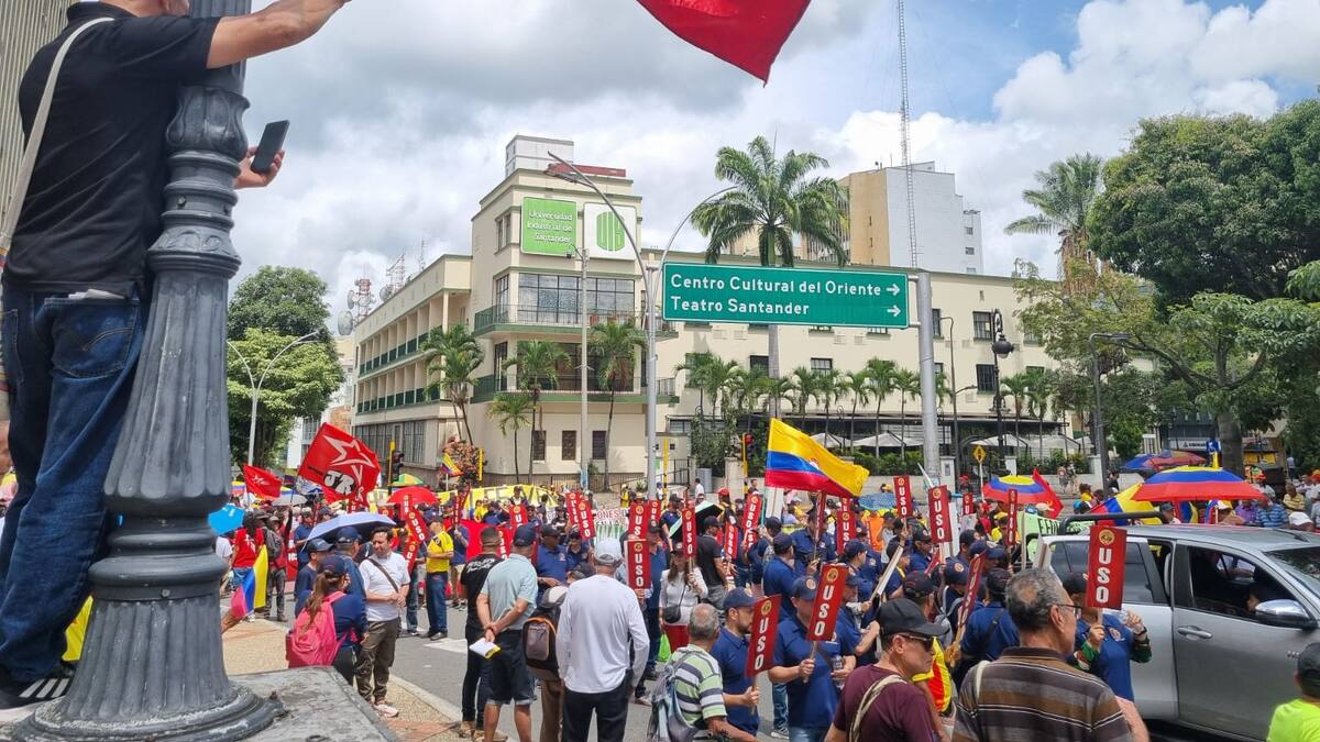 César Reyes, Ejecutivo de la Central Unitaria de Trabajadores