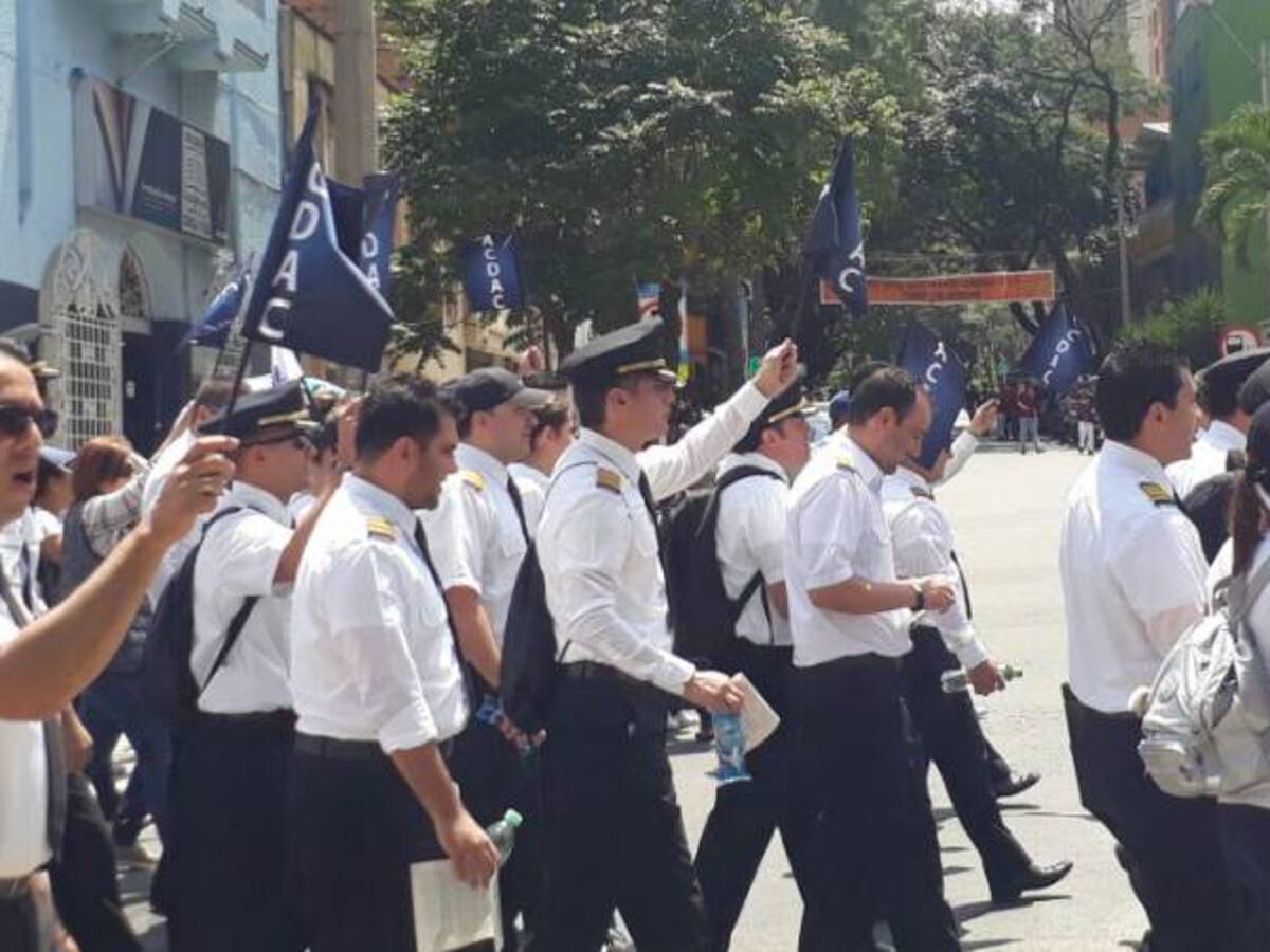 Marcha obrera y de maestros en Medellín terminó con disturbios