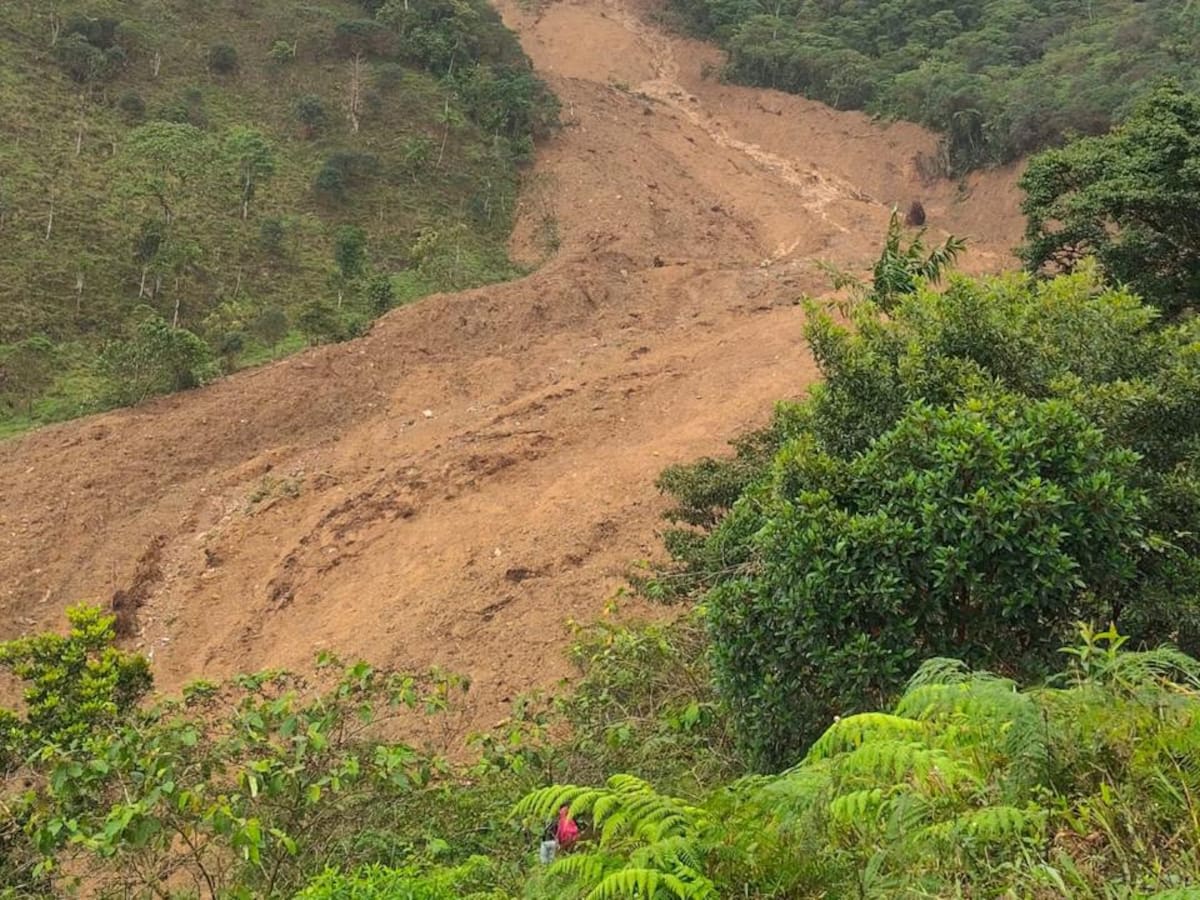 Avalancha mantiene en riesgo a más de 40 familias en Santa Rosa, Cauca
