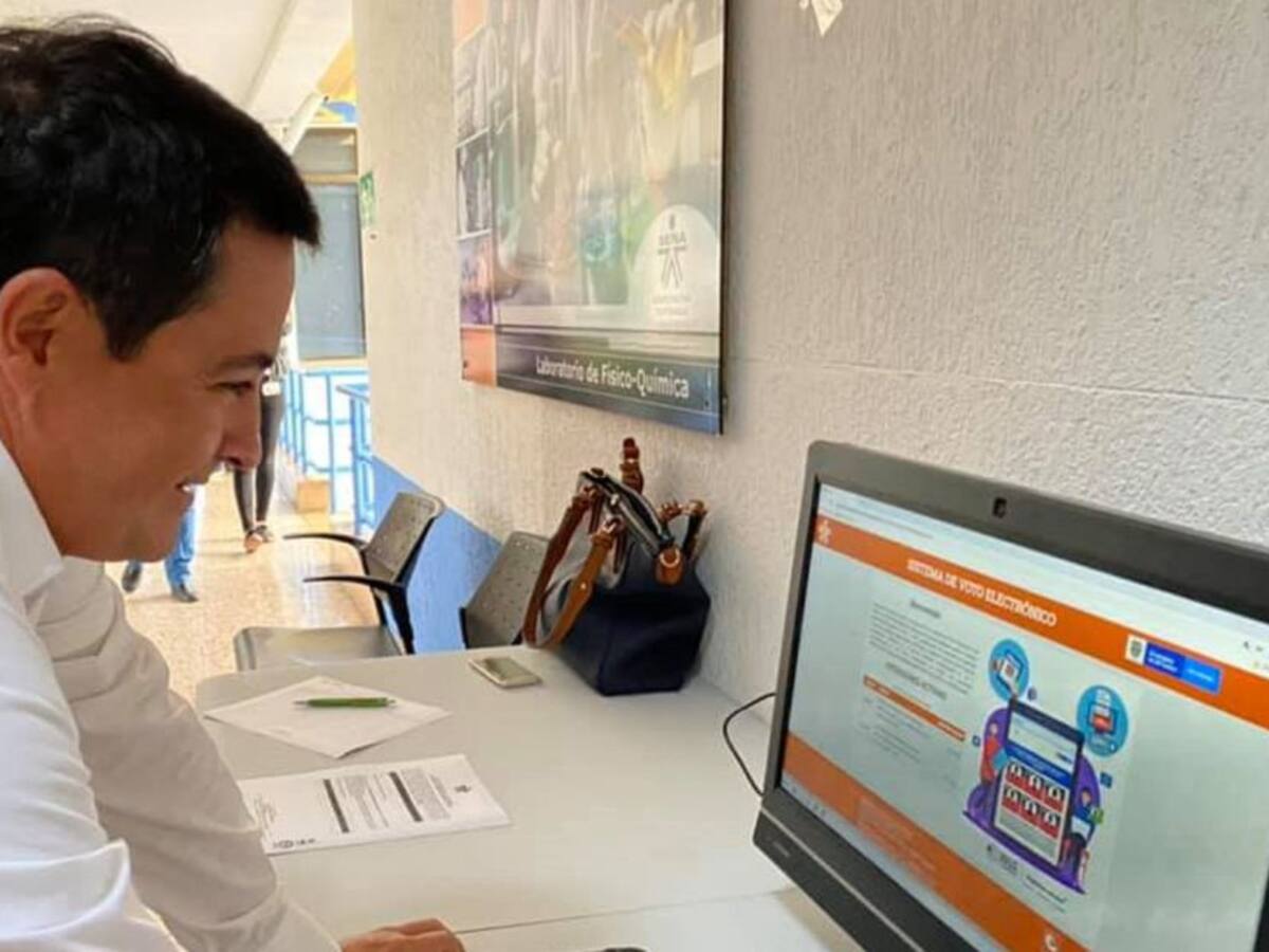 Sena, Quindío trabaja en diseño capsula de protección para personal médico