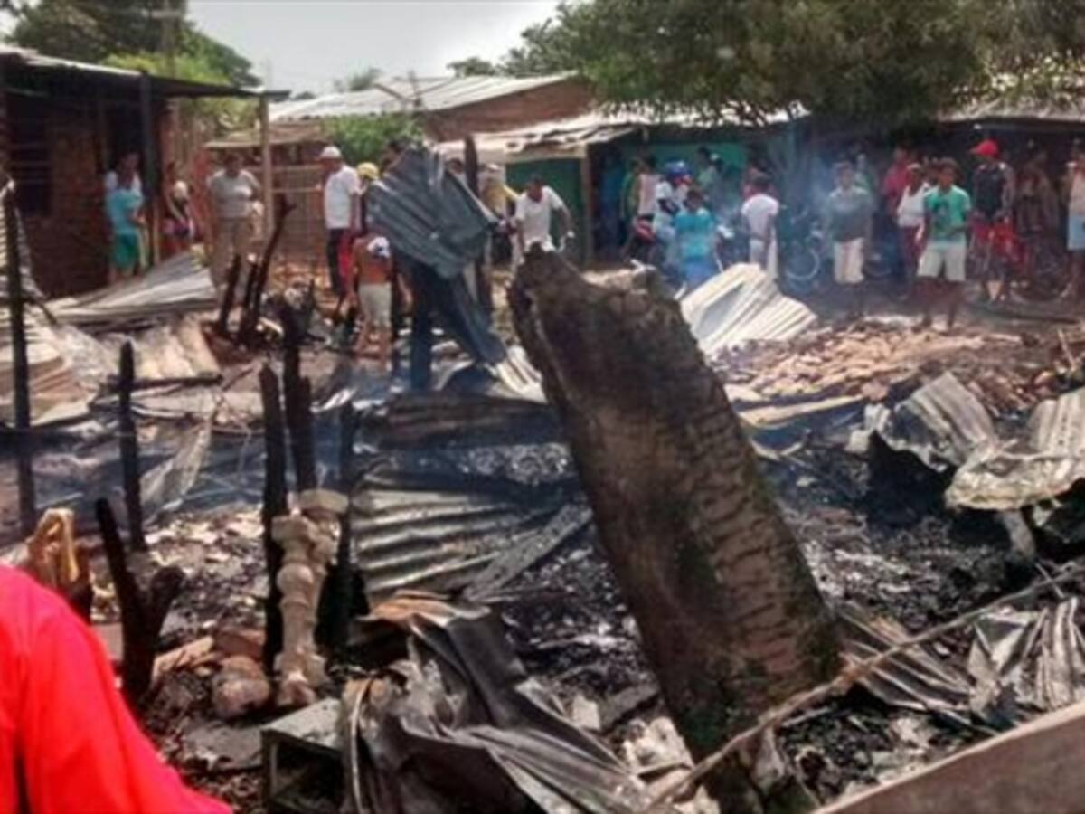 Pelea entre tío y sobrino deja cuatro casas quemadas en Valledupar.