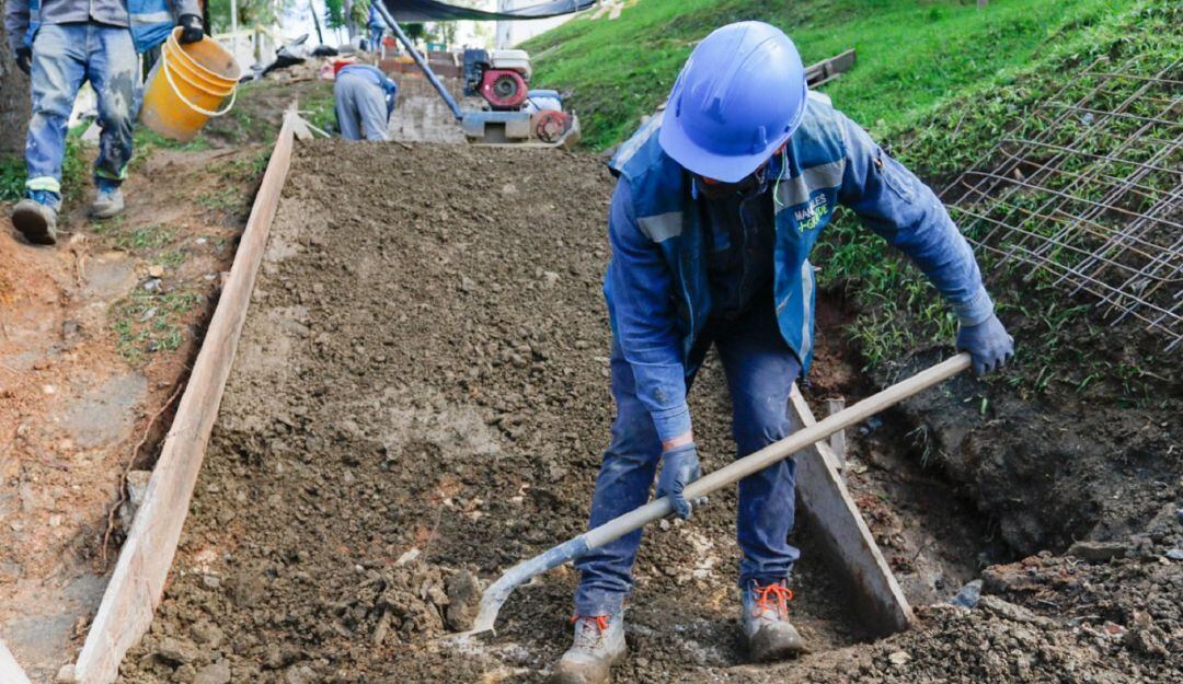 Reparación de vías en Caldas