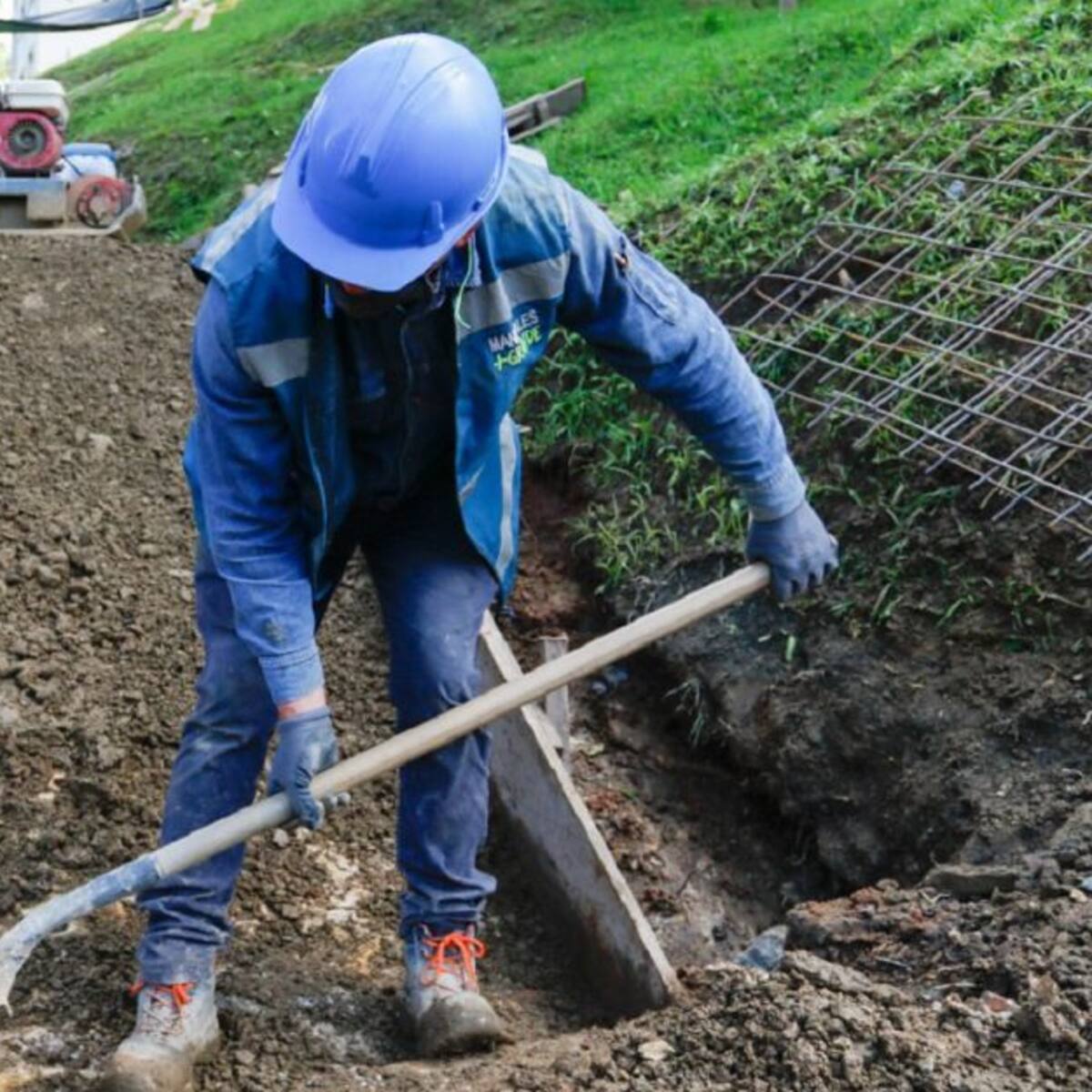Alcaldía invierte para mejorar las vías urbanas y rurales de Manizales
