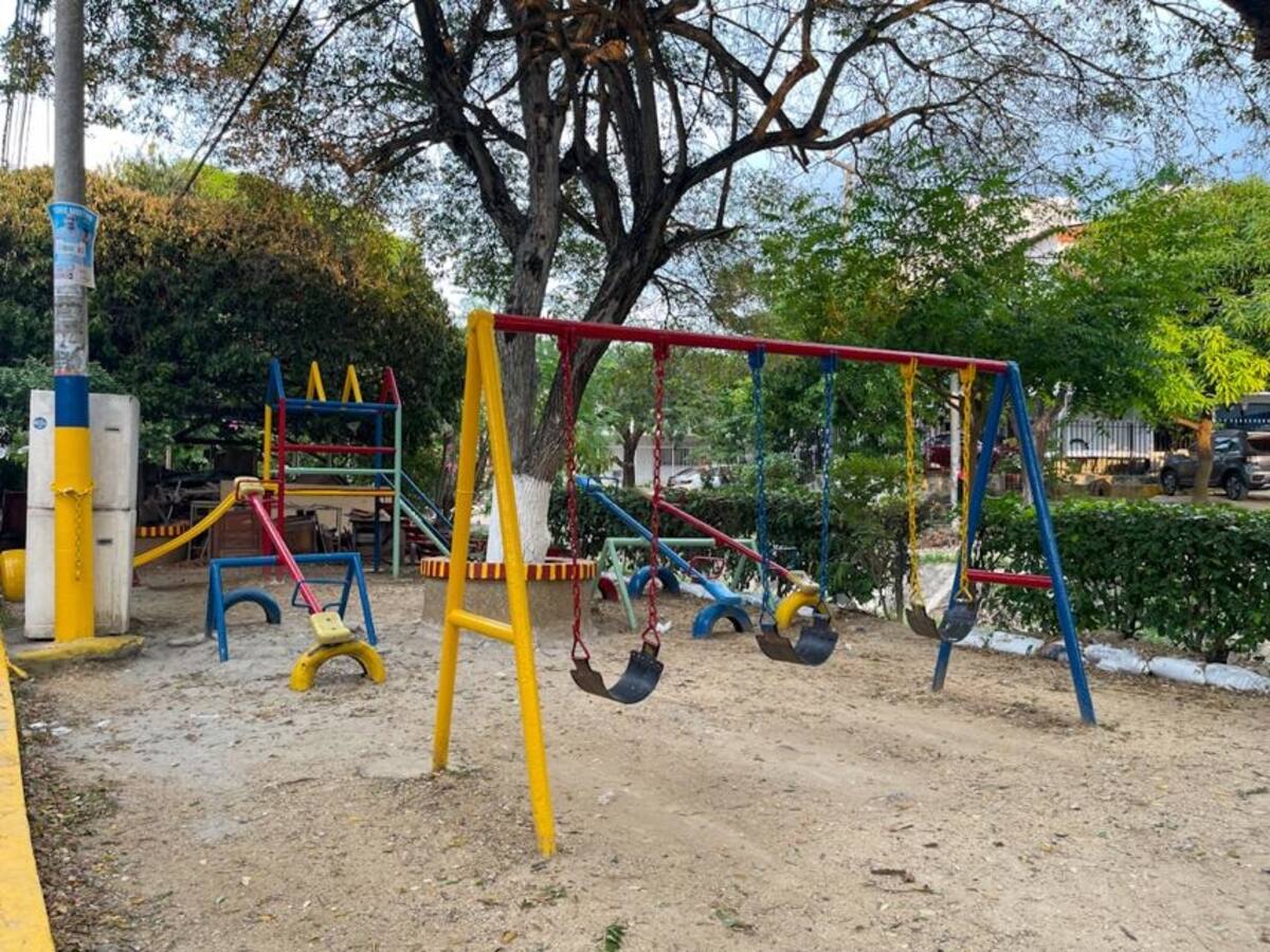 Revitalizaron y entregaron tres parques en barrio Almirante Colón de Cartagena