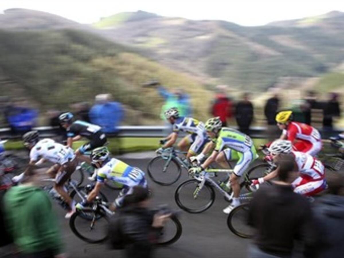 Sergio Luis Henao y Nairo Quintana, entre los diez primeros de la Vuelta al País Vasco