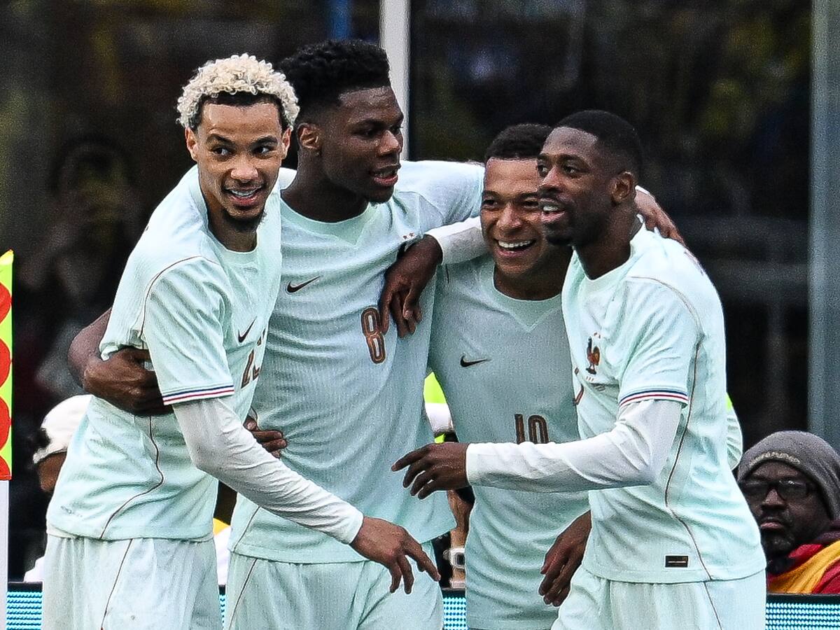 Francia se impone a Brasil en un duelo de alto nivel