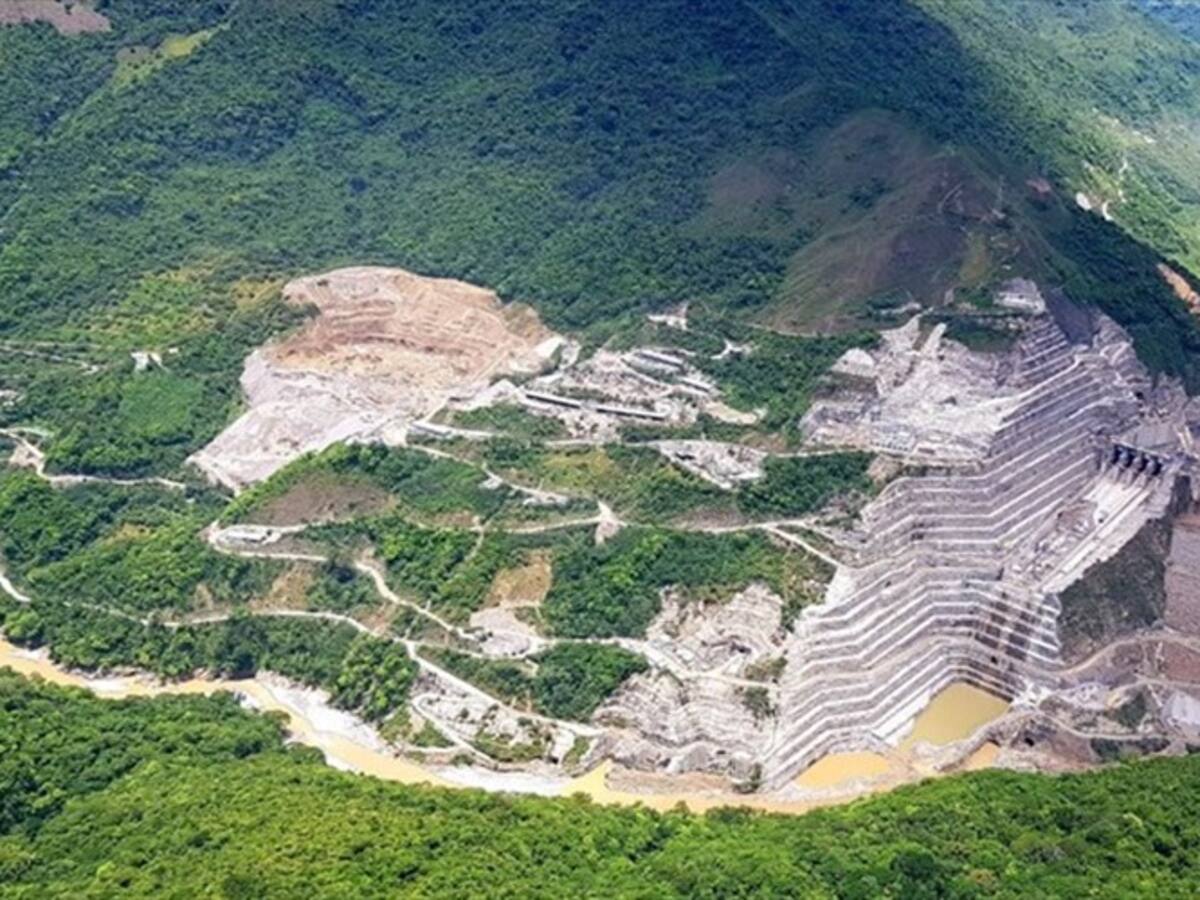 Inició el traslado de mesas por la emergencia de Hidroituango