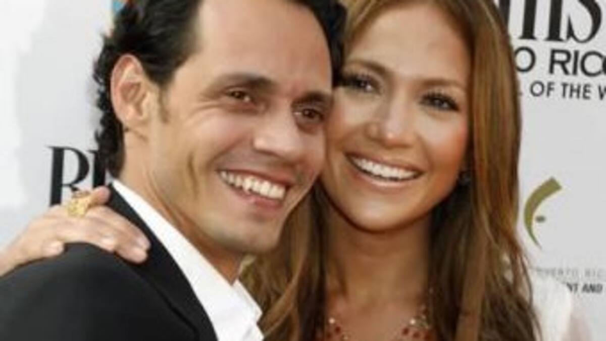 Marc Anthony pide oficialmente el divorcio de J. Lo