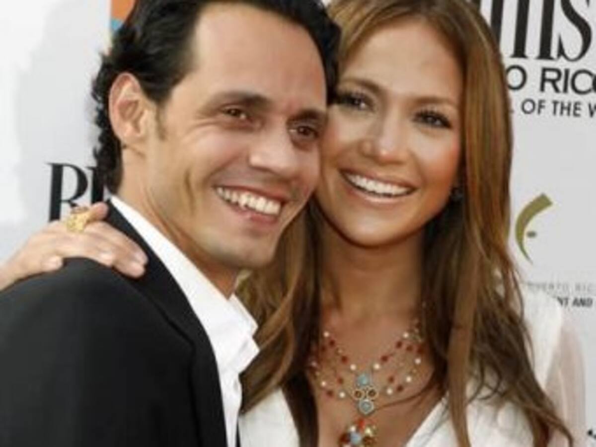 Marc Anthony pide oficialmente el divorcio de J. Lo