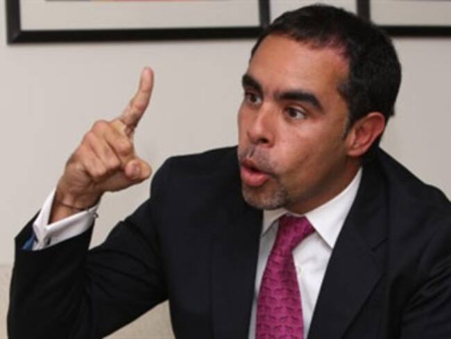 La U también apoyaría consulta para reunificación liberal