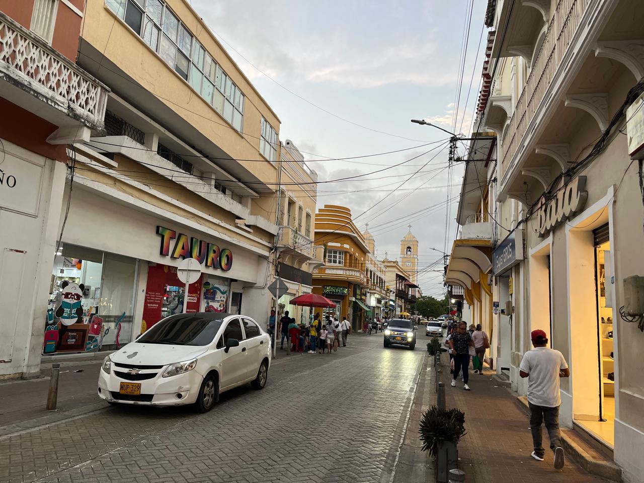 Alcalde de Sincelejo y gobernadora de Sucre acogen día cívico del 18 de marzo