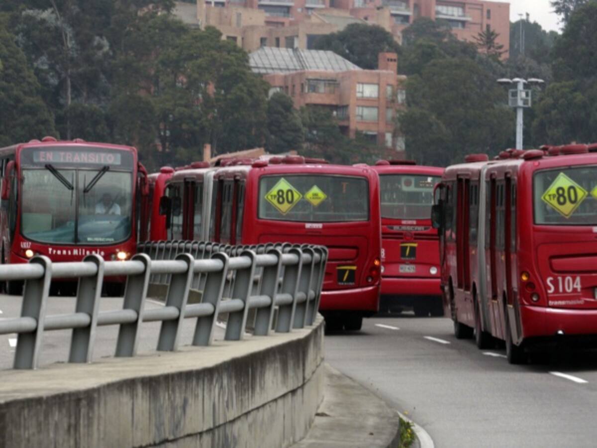Es urgente evaluar rutas de Transmilenio y atender zonas críticas: expertos