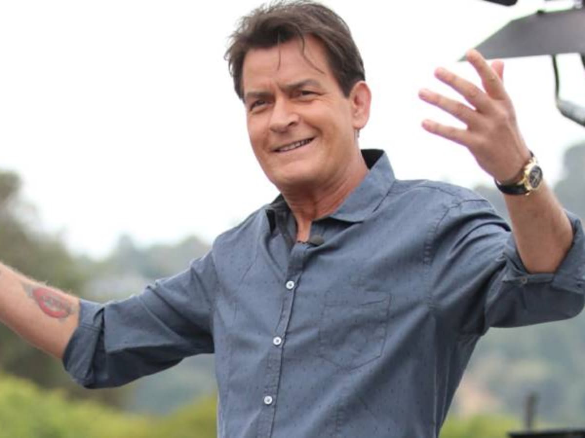 Charlie Sheen se convierte en embajador del sexo seguro