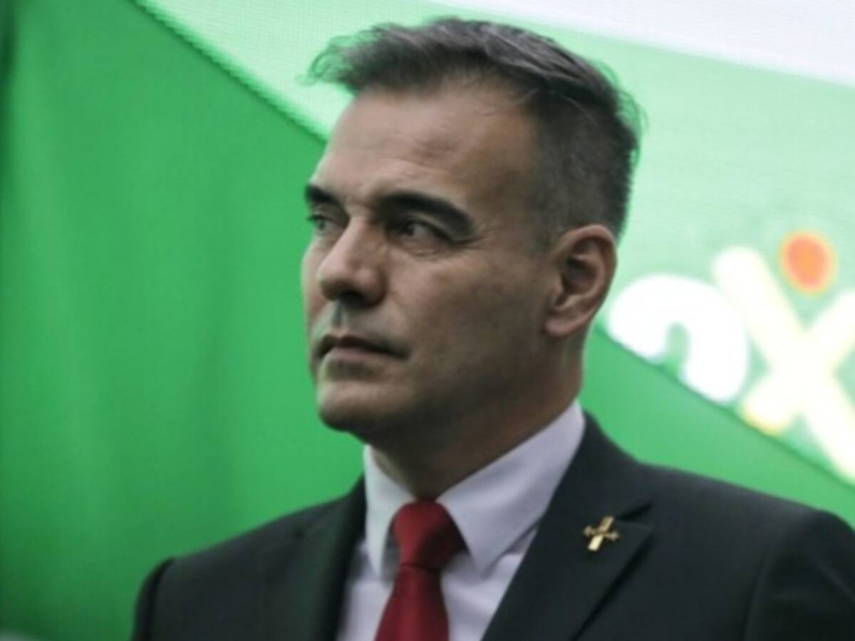 Coronel Esparza denuncia que hubo un complot en su contra, en el que lo involucraron con el ELN