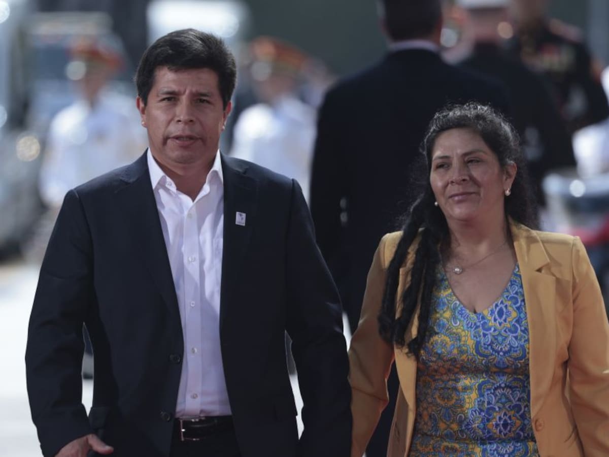 Primera dama de Perú investigada por tráfico de influencias