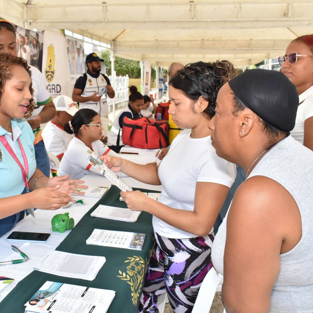 La María recibió jornada institucional que impactó a más de 600 habitantes