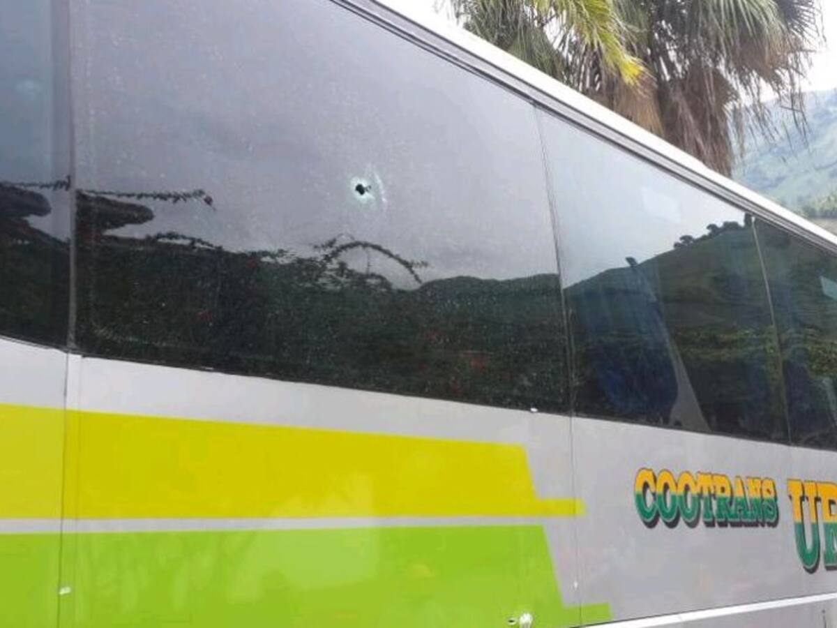 Denuncian ataque a transporte de niños en Remedios